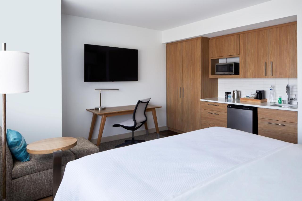 Element Irvine Hotel Екстериор снимка