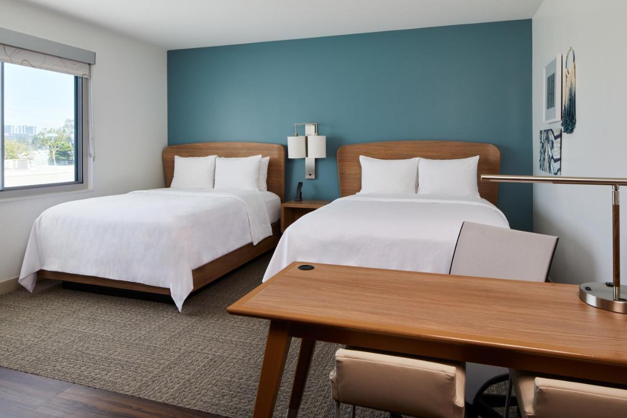 Element Irvine Hotel Екстериор снимка